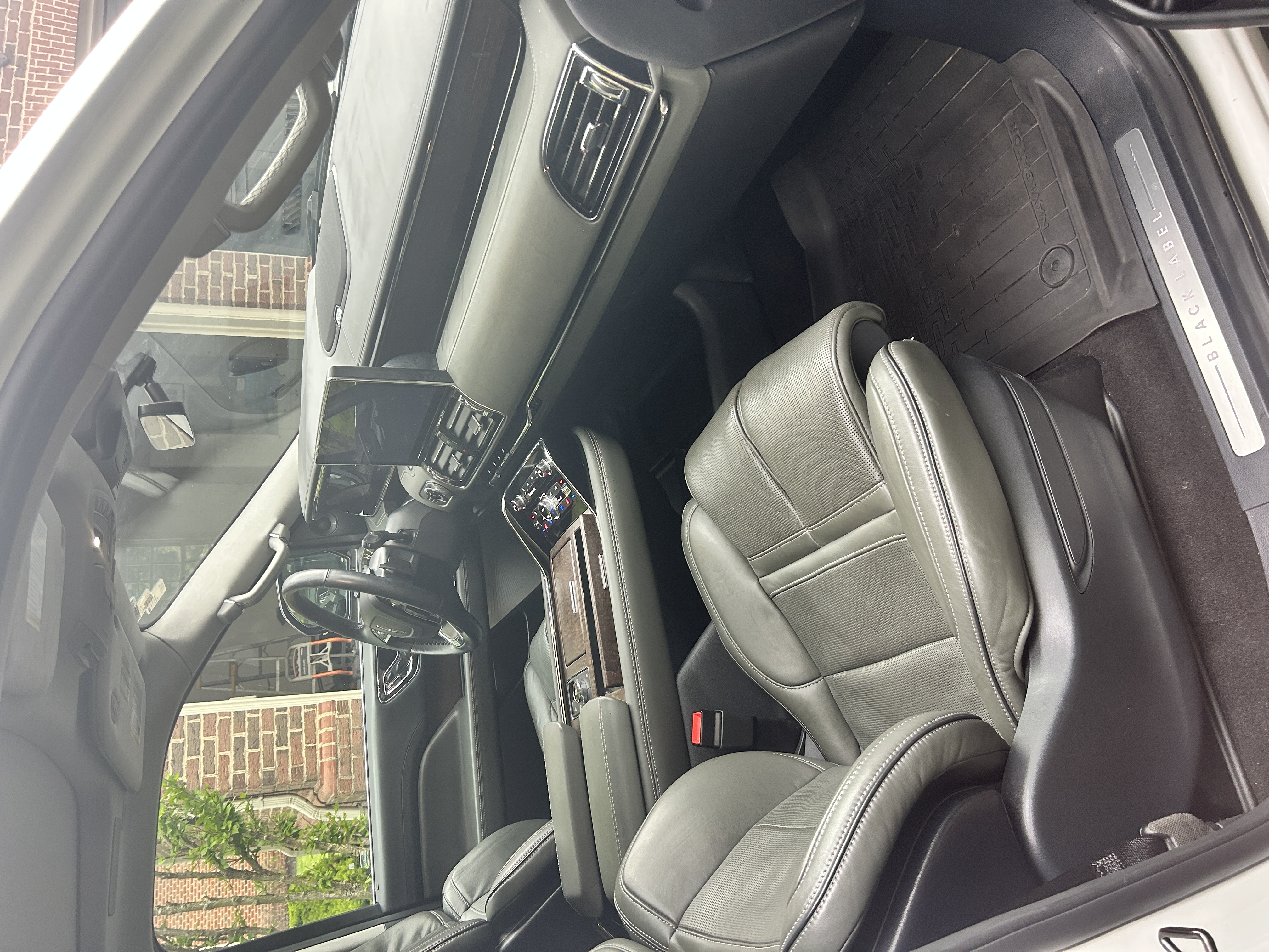 Navigator front interior after cleaning
